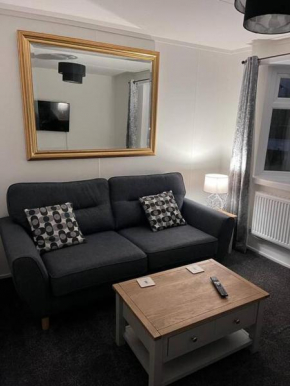Semi-detached chalet - Uddingston, Glasgow